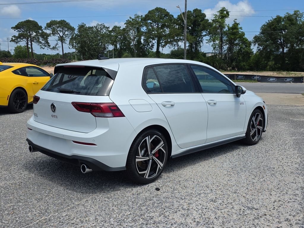 2026 Volkswagen Golf GTI SE - Photo 7
