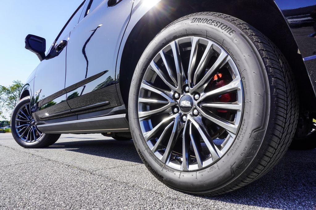 Used 2024 Black Cadillac V-Series image 43
