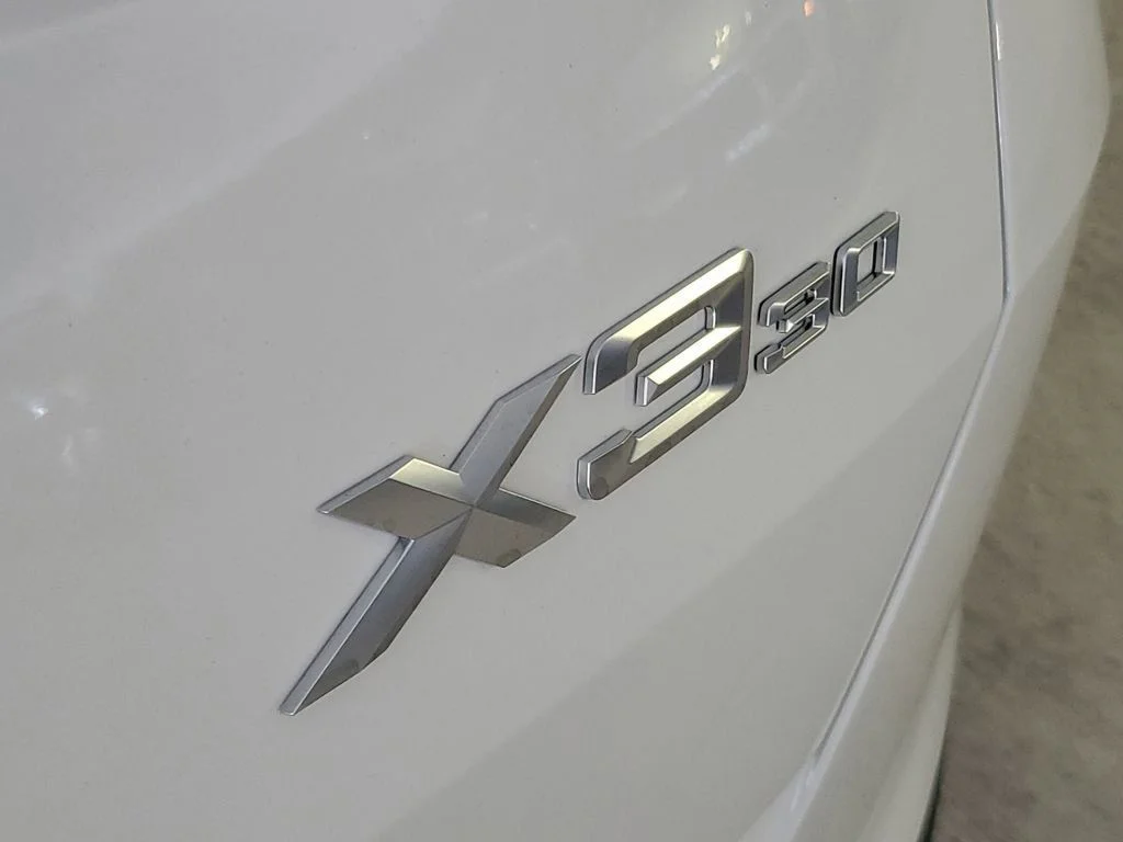 Used 2026 White BMW 30 xDrive image 6