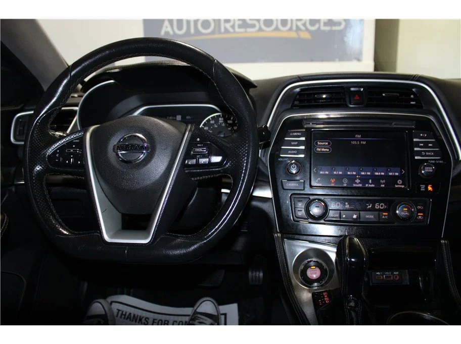 Used 2021 Super Black Nissan SV image 34