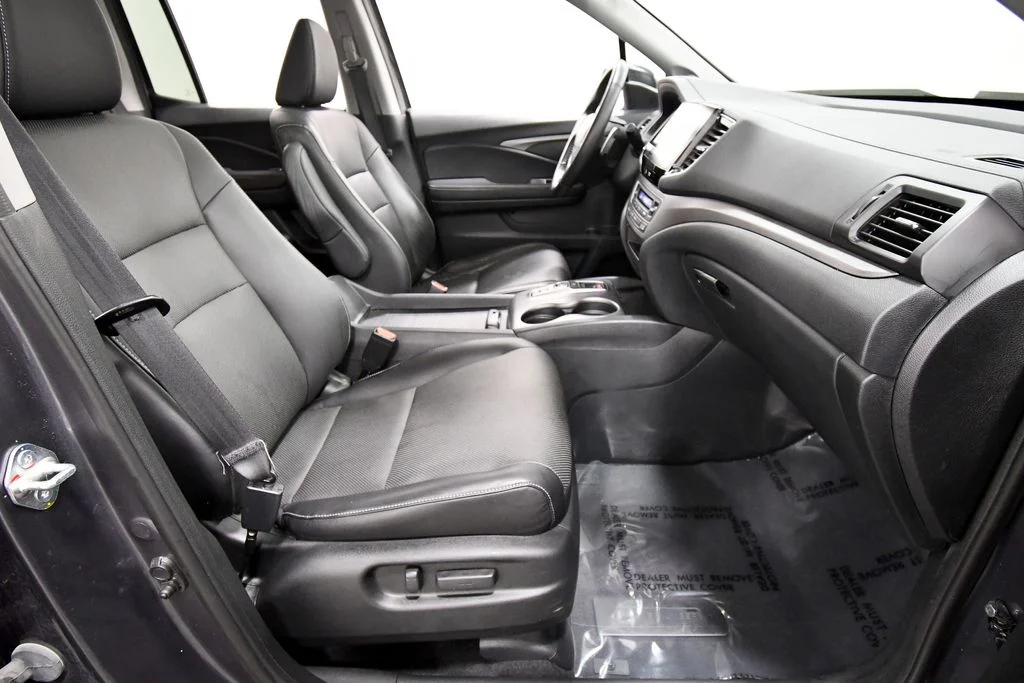 Certified Used 2023 Gray Honda RTL image 19