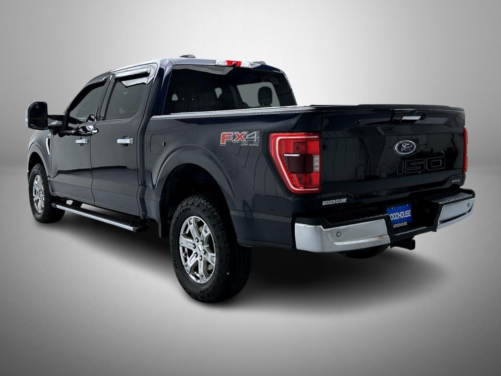 Used 2021 Blue Ford XLT image 7