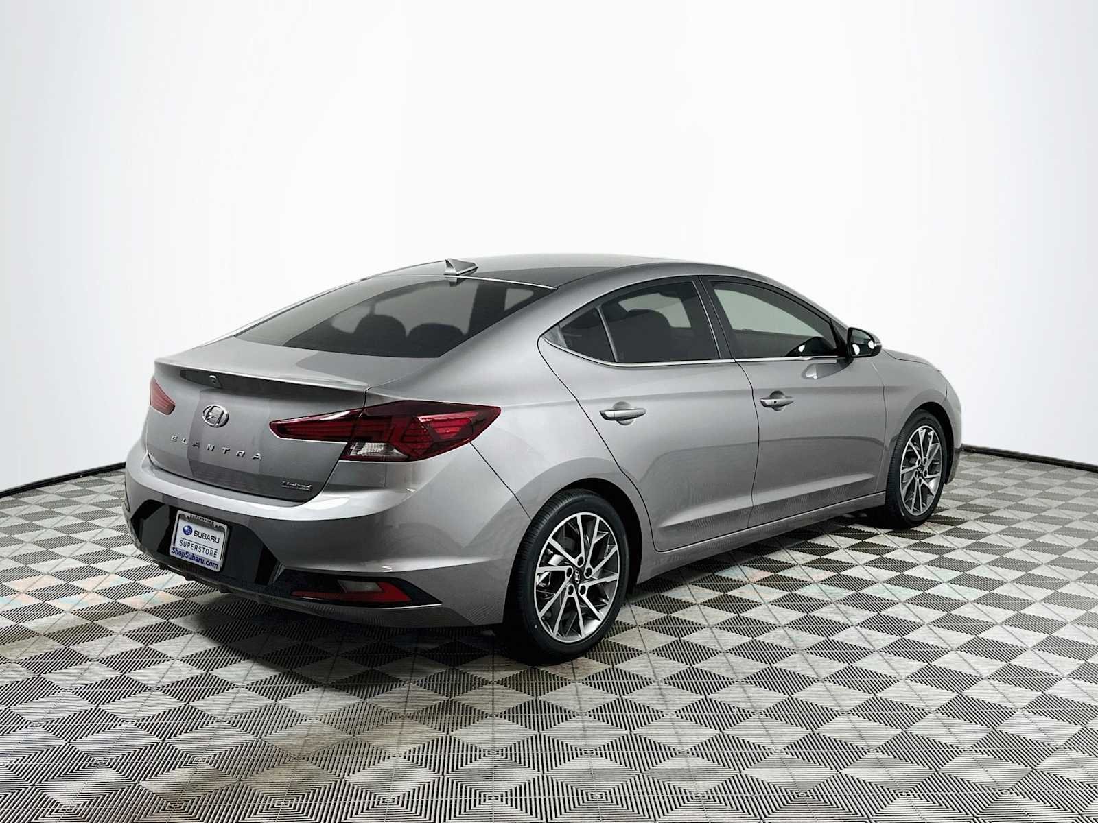 Used 2020 Fluid Metal Hyundai Limited image 7