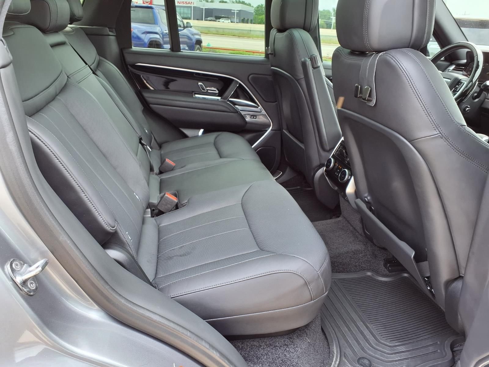 Used 2023 Eiger Gray Metallic Land Rover SE image 22