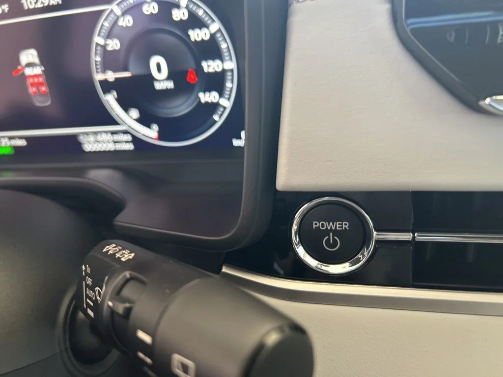 2025 Mitsubishi Outlander Plug-in Hybrid SEL - Photo 50