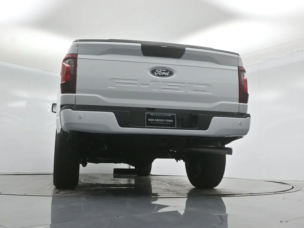 New 2026 Oxford White Ford STX image 42