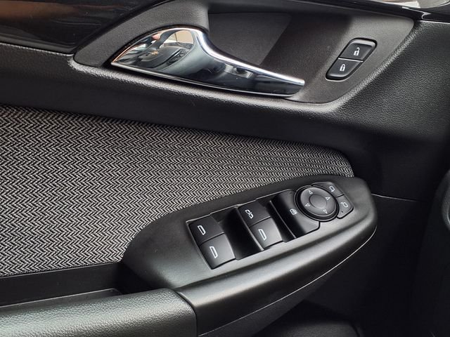 Used 2025 White Chevrolet LT image 16