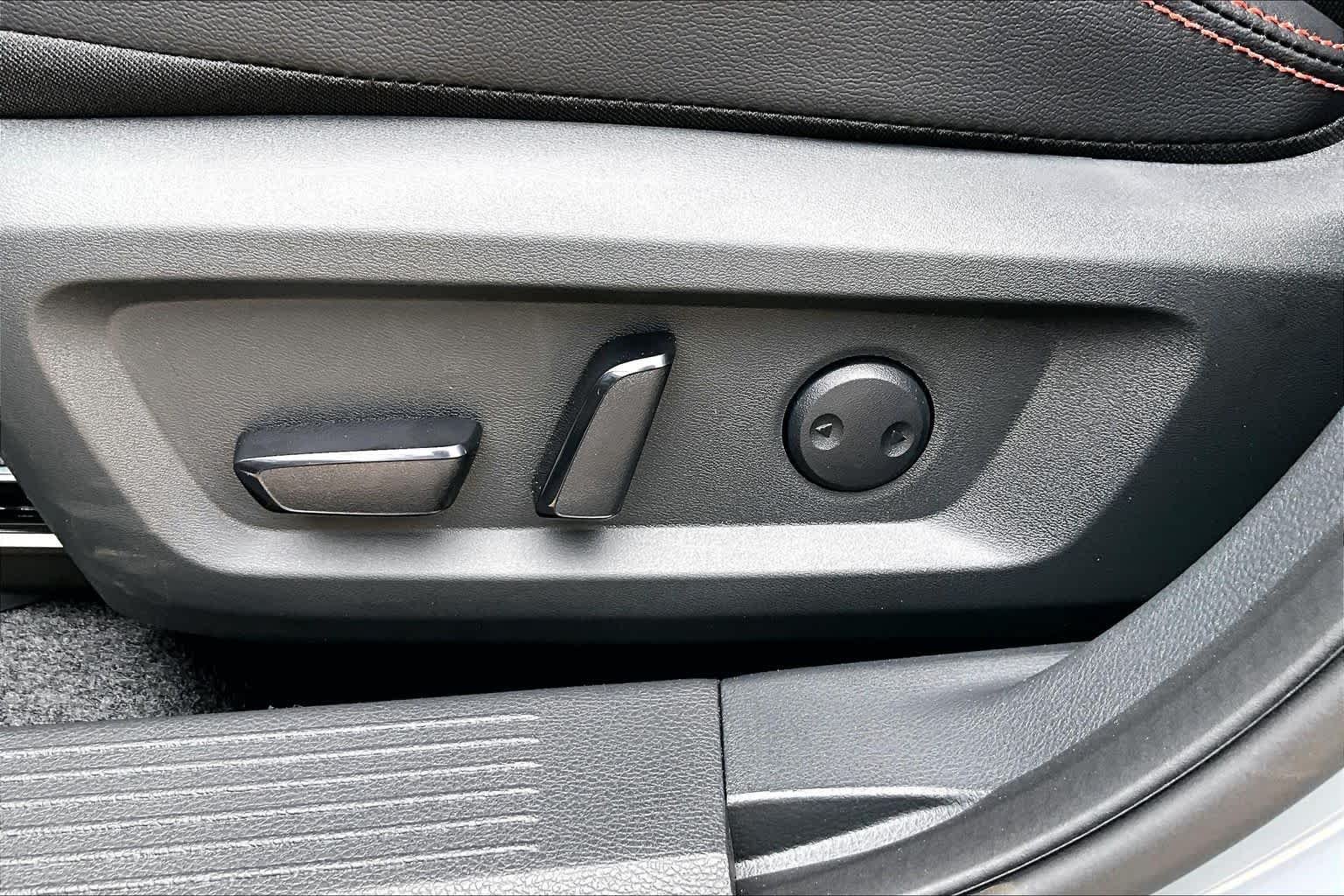 New 2026 Boulder Gray Pearl Nissan Rock Creek image 14