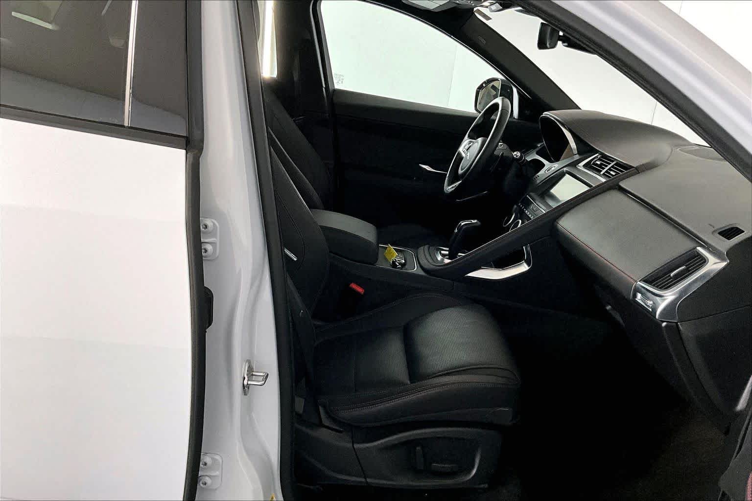 Used 2020 Yulong White Metallic Jaguar Checkered Flag Edition image 8
