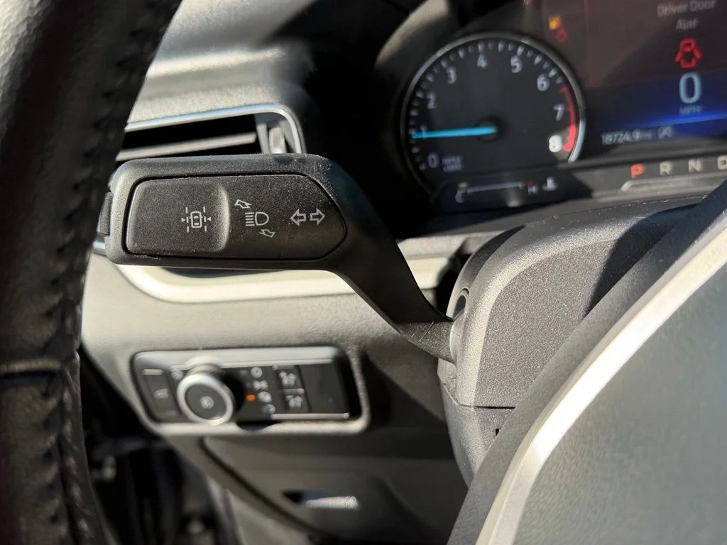 Used 2023 Gray Ford XLT image 32