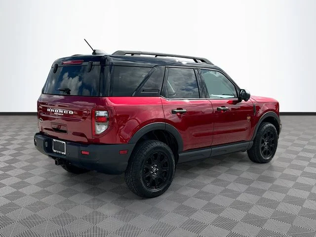 Used 2025 Red Ford Badlands image 5