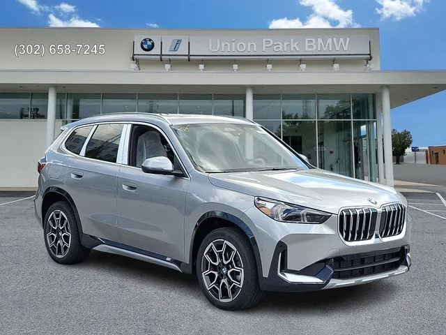 Used 2026 Space Silver Metallic BMW xDrive28i image 3