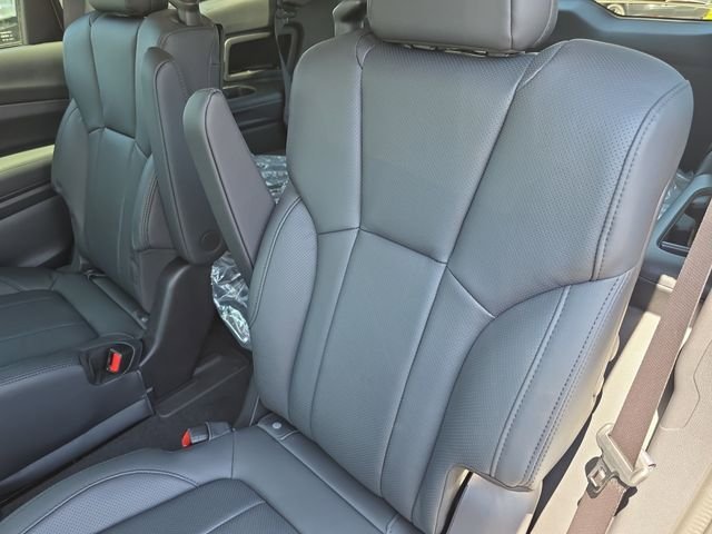 New 2026 AUTUMN GREEN METALLIC Subaru Touring 7-Passenger image 16