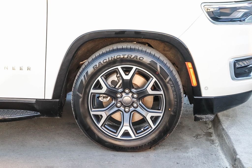 Used 2024 Bright White Clearcoat Jeep Series III image 11