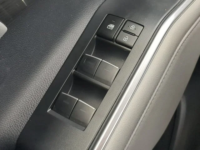 Used 2024  Toyota Limited image 29