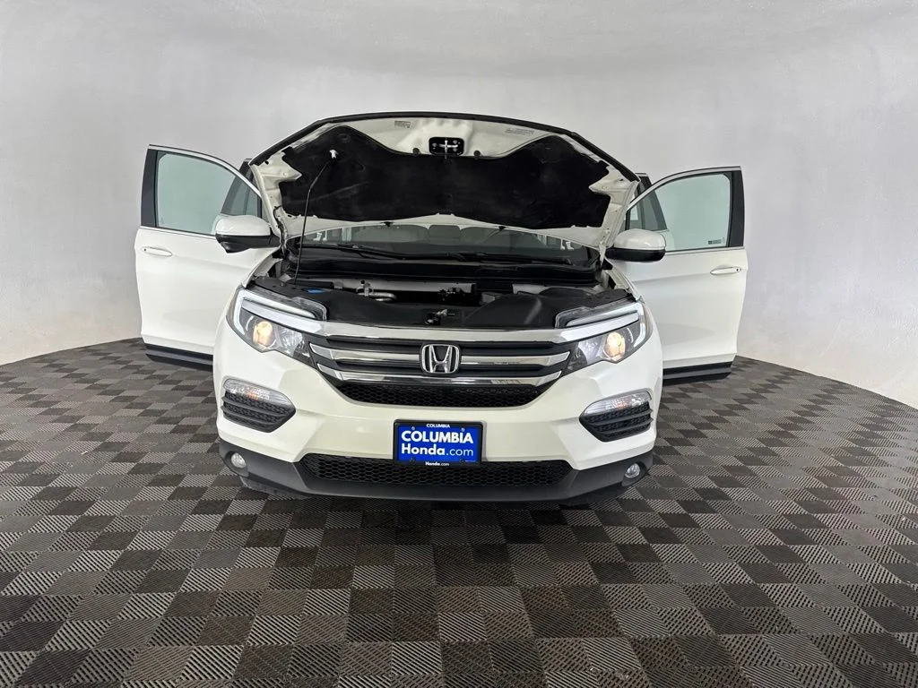 Certified Used 2018 White Honda EX-L image 12