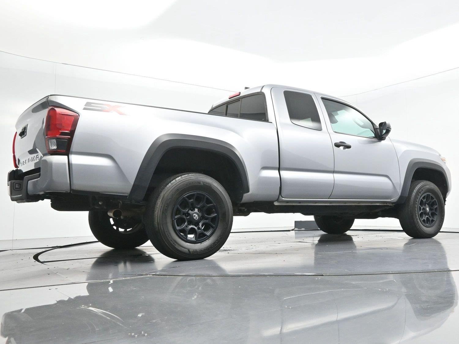 Used 2021 Silver Sky Metallic Toyota SR image 47