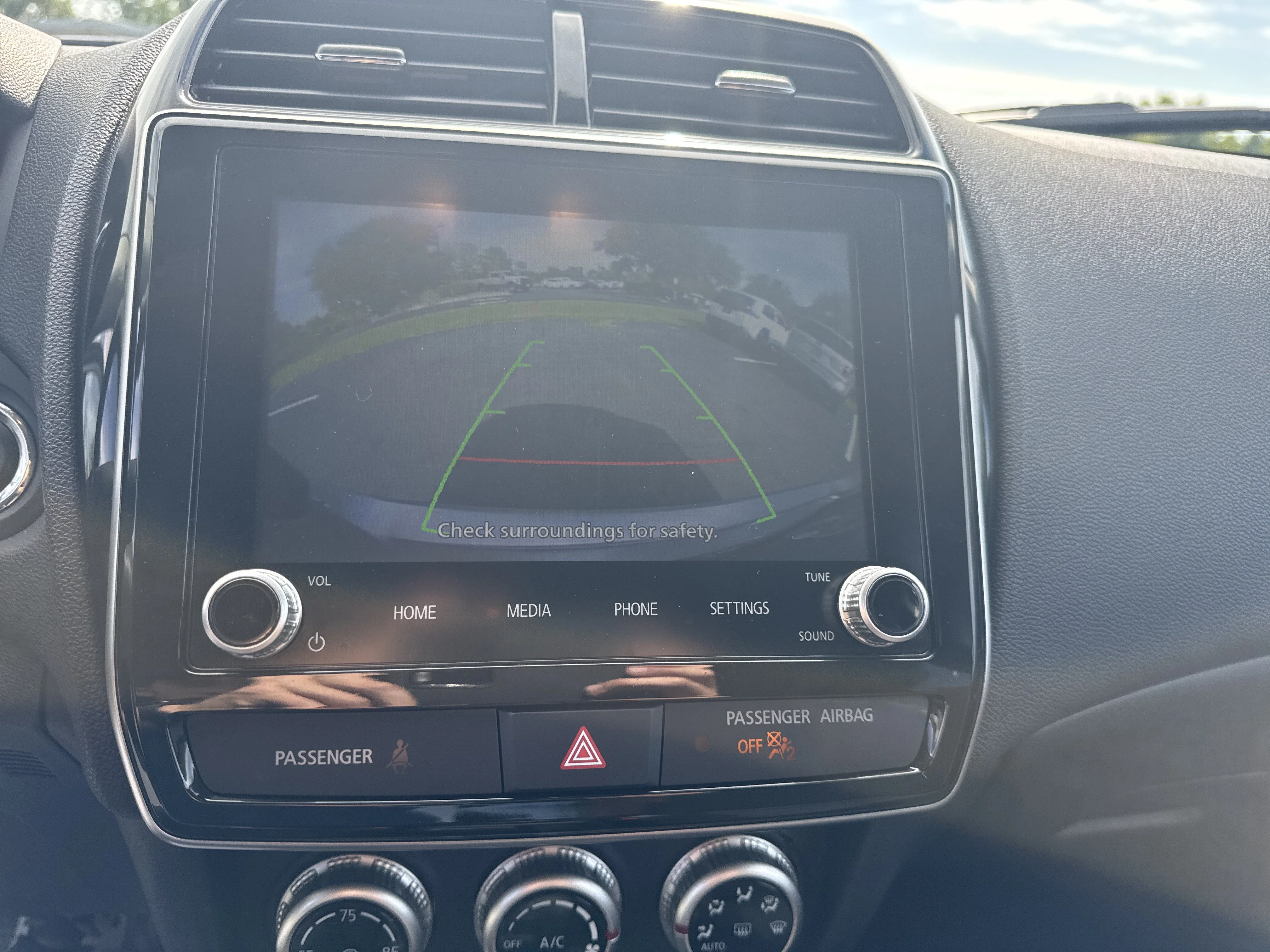 Used 2025  Mitsubishi 2.0 ES image 16