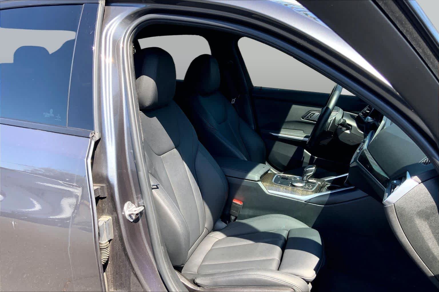 Pre-Owned 2021 BMW 330i 330i