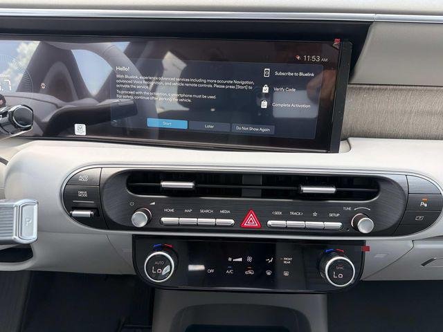 New 2027 Blue Hyundai SE FWD image 24