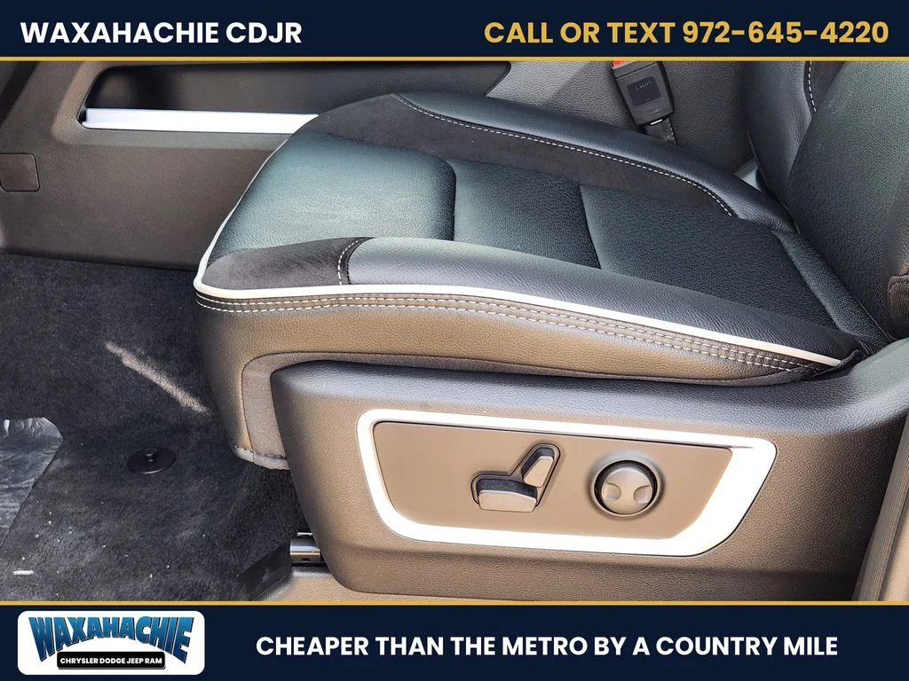 New 2026 Granite Crystal Metallic Clear-Coat Exterior Paint RAM Laramie image 19