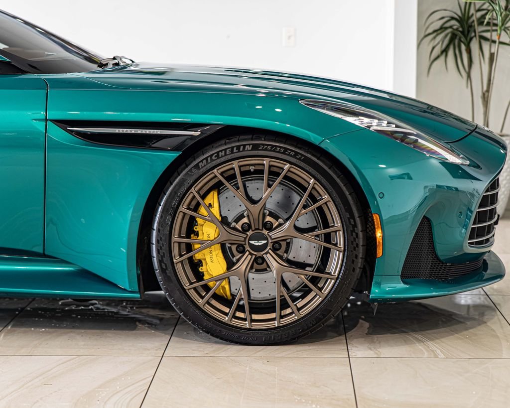 Used 2025 Green Aston Martin Volante image 10