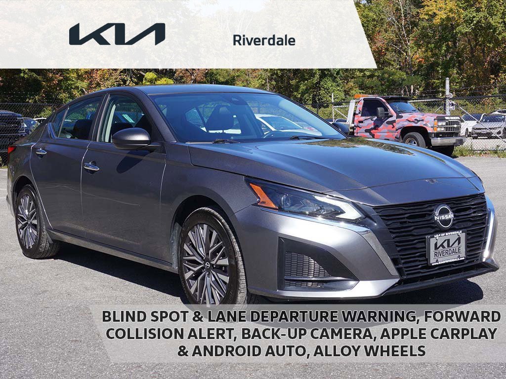 2024 Nissan Altima SV