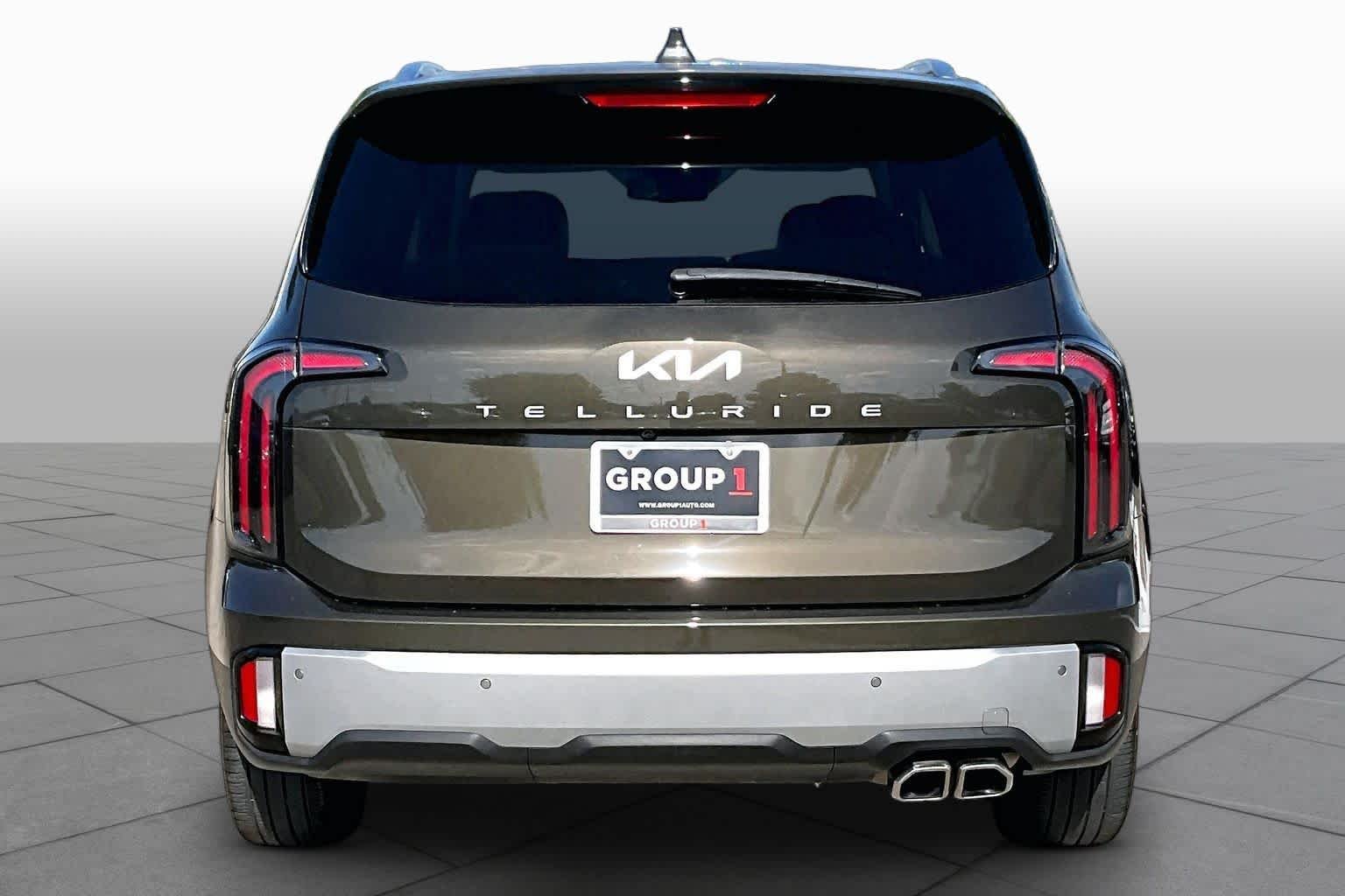 Used 2023 Dark Moss Kia EX image 5
