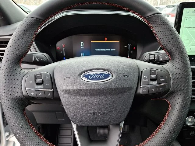 New 2026 Star White Metallic Tri-coat Ford ST-Line image 9