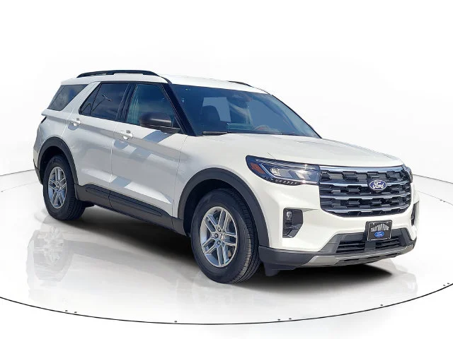 New 2027 White Metallic Ford Active image 3