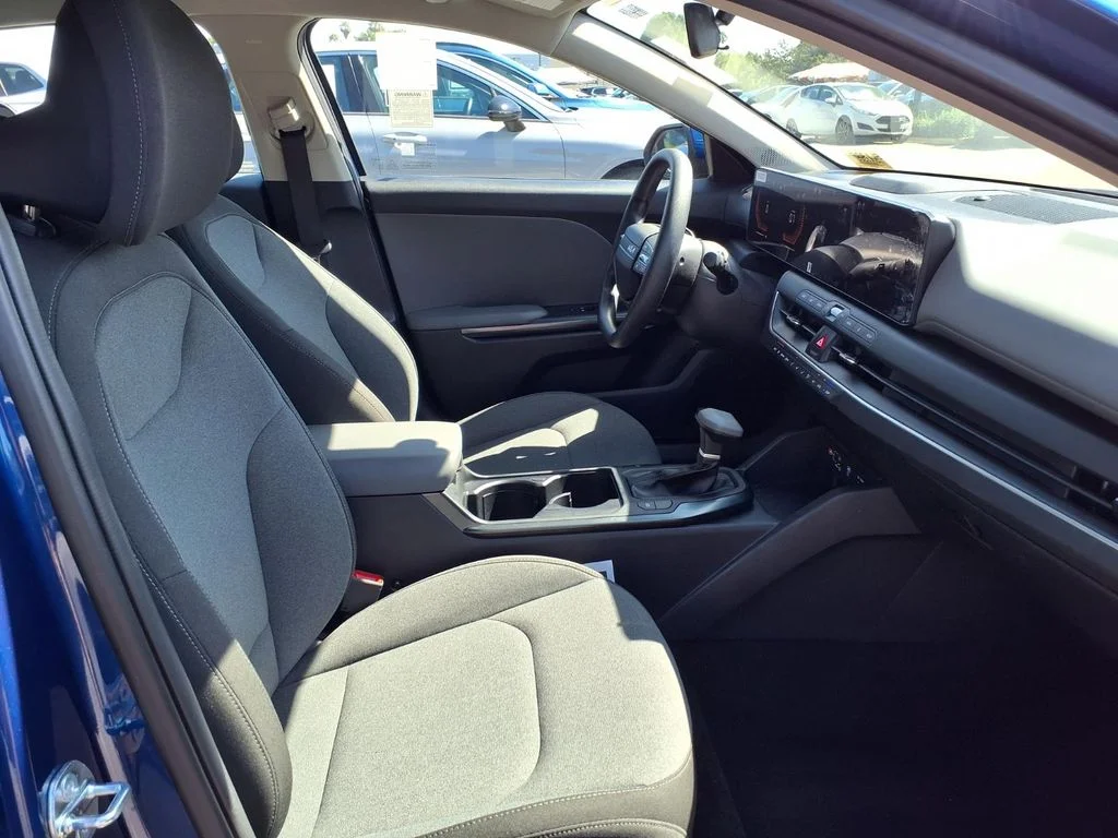 Certified Used 2025 Blue Kia LXS image 7