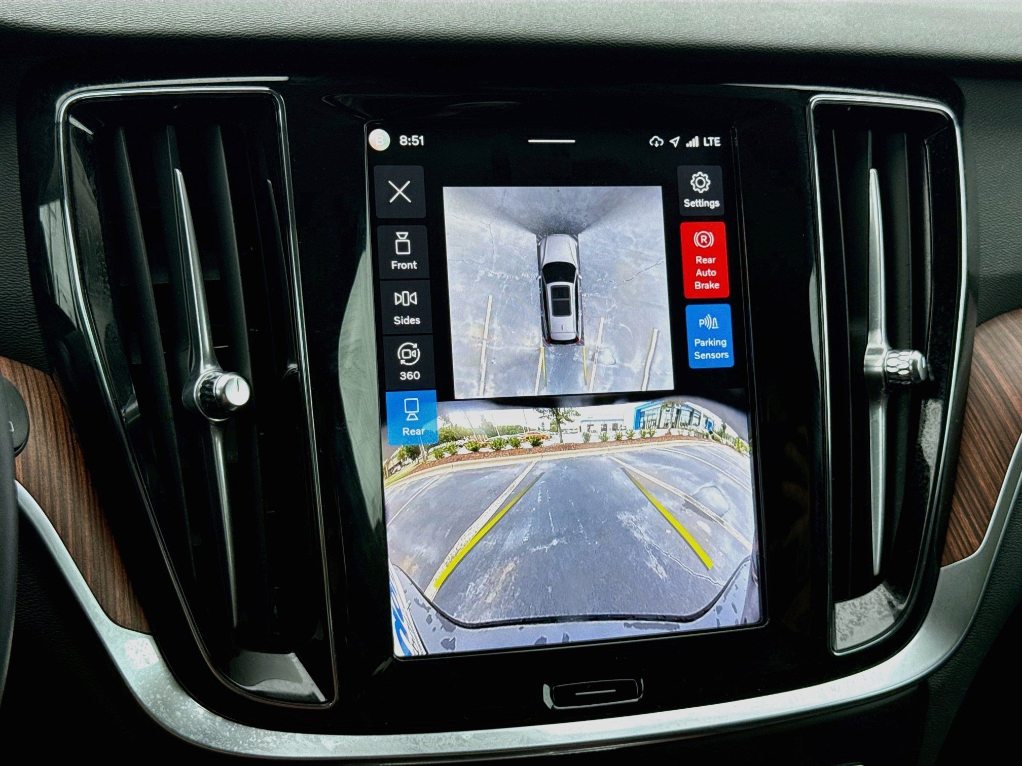 Used 2025 Onyx Black Metallic Volvo Plus image 16