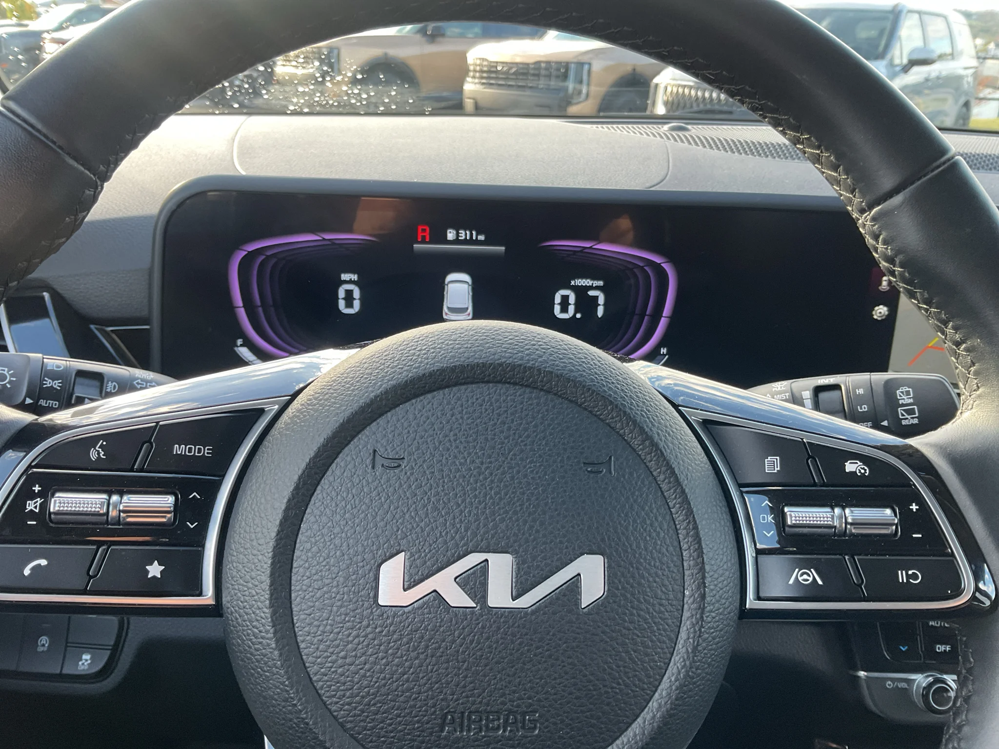 Certified Used 2025 Snow White Pearl Kia S image 27