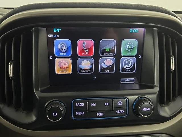 Used 2017 LASER BLUE METALLIC Chevrolet 4WD Z71 image 20