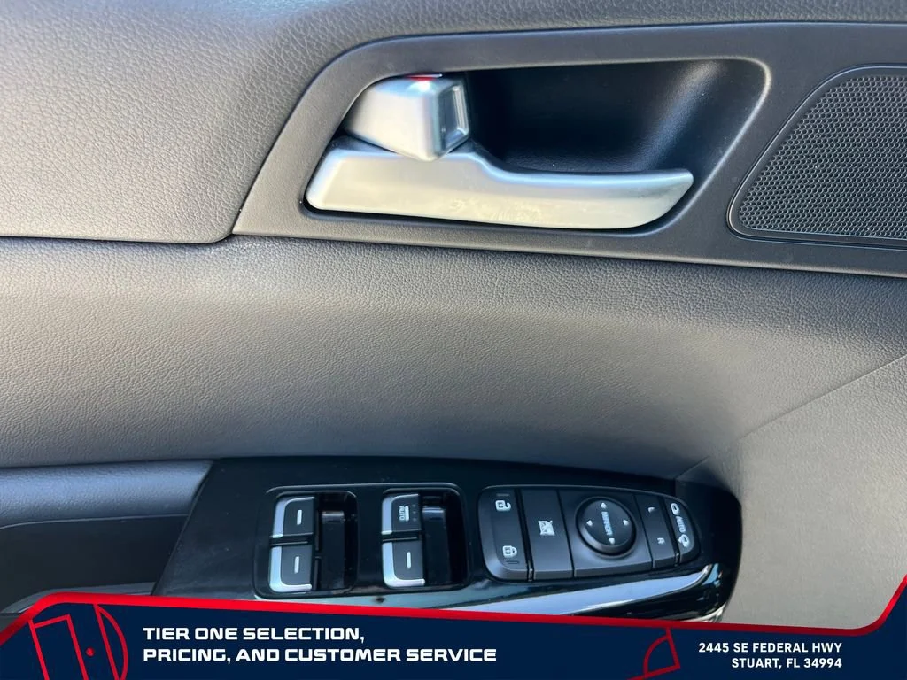 Used 2022 Gray Kia SX Turbo image 25