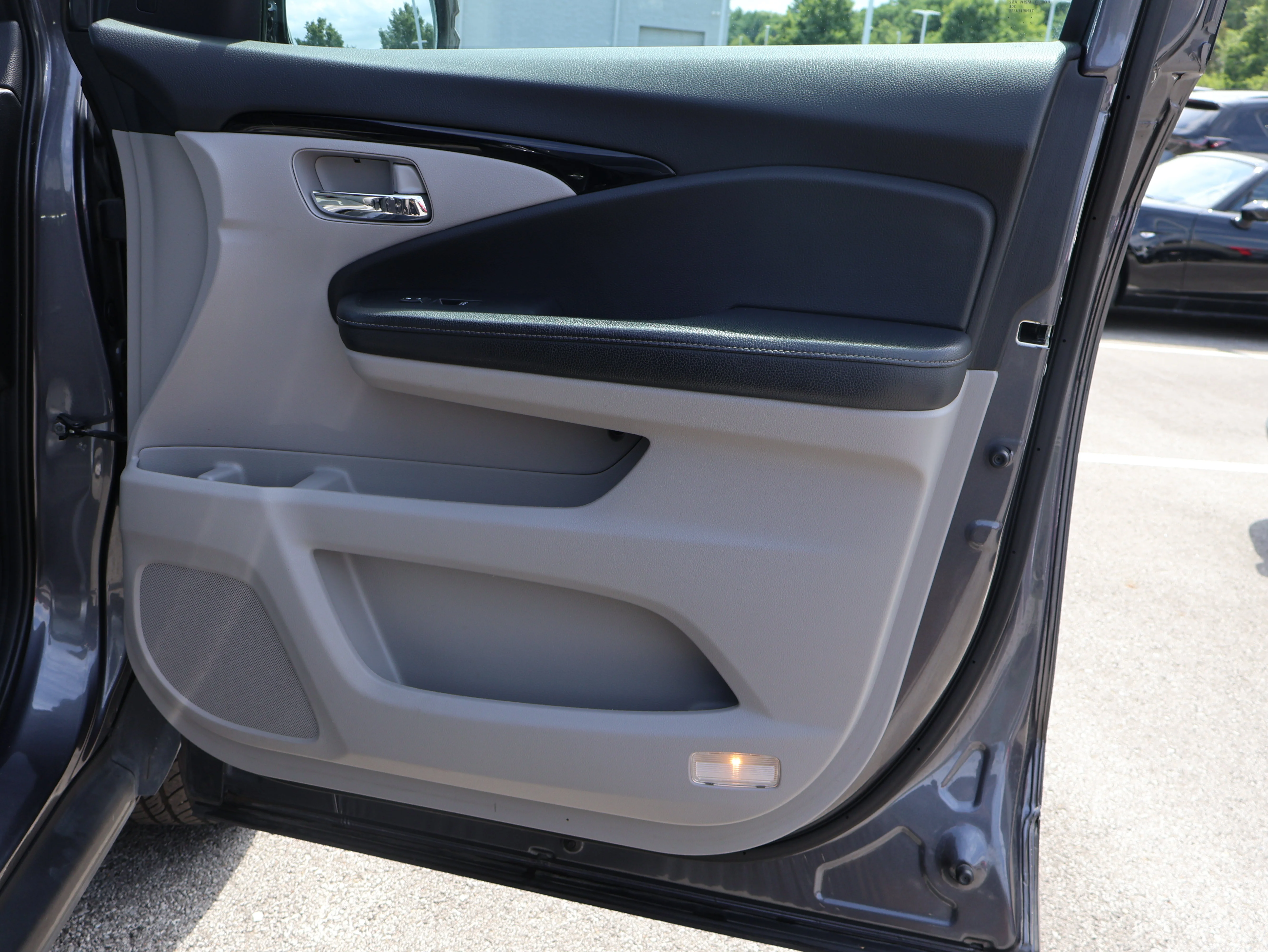 Used 2019 Modern Steel Metallic Honda RTL-E image 11