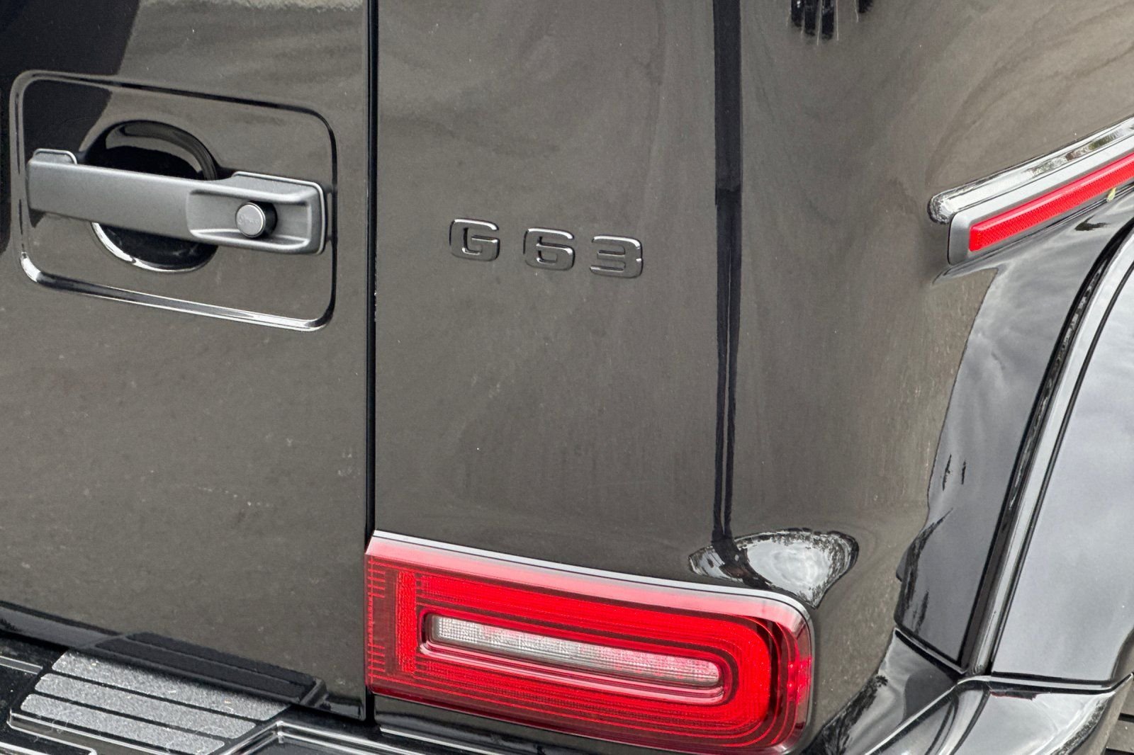 New 2026 Obsidian Black Metallic Mercedes-Benz G 63 AMG® image 15