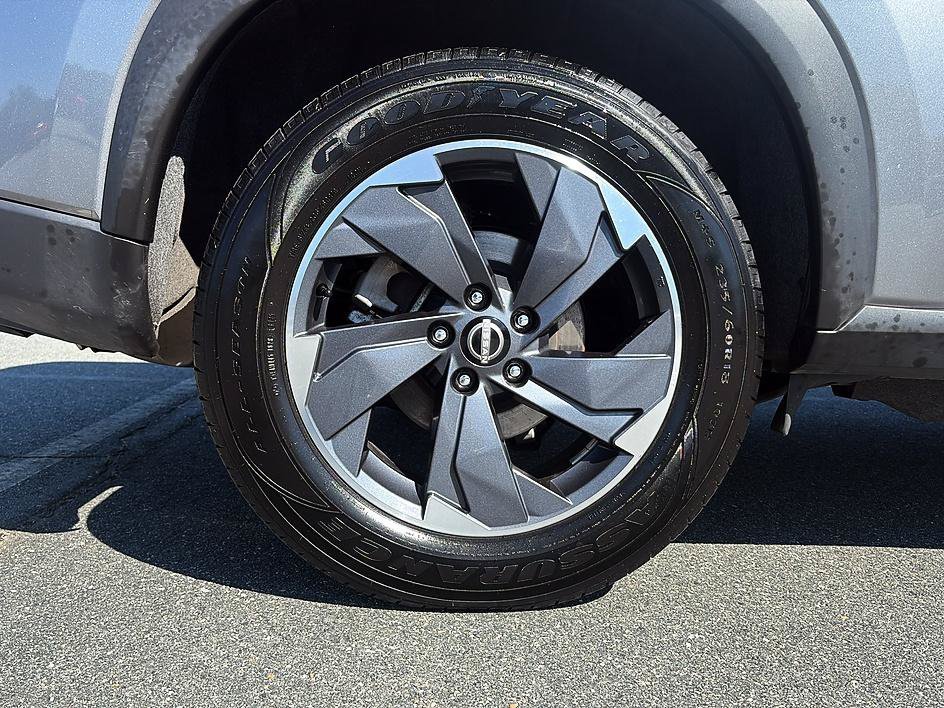 Used 2025 Gun Metallic Nissan SV image 11