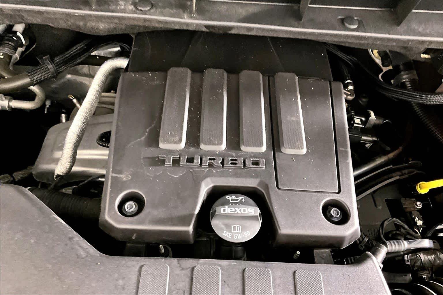 Used 2023 Summit White GMC Elevation image 33