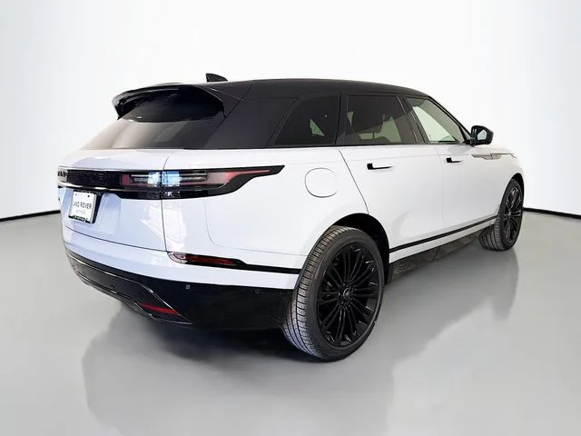 New 2026 Arroios Grey Land Rover P250 Base image 5