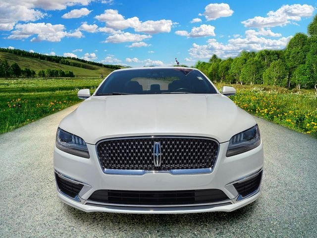 Certified Used 2019 White Lincoln Reserve image 8