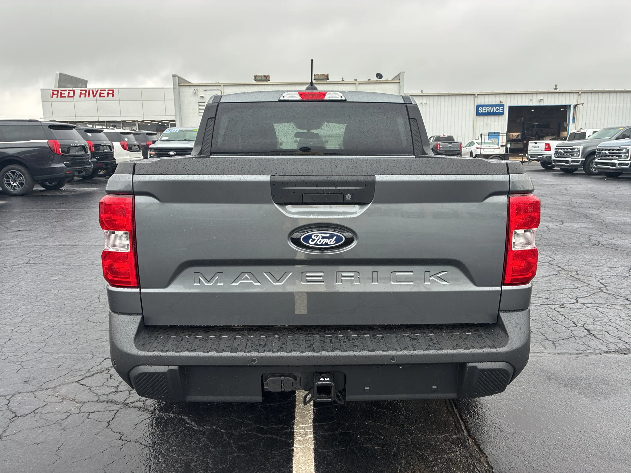 New 2026 Carbonized Gray Metallic Ford XL image 6