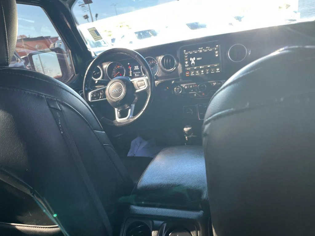 Used 2021 Sarge Green Clearcoat Jeep Unlimited Sahara Altitude image 28