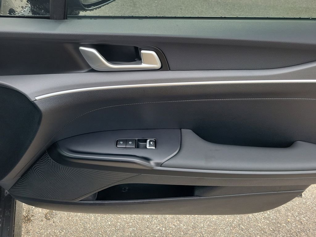 New 2026 Interstellar Gray Kia LXS image 10