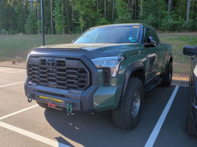 Used 2022 Green Toyota SR5 image 2