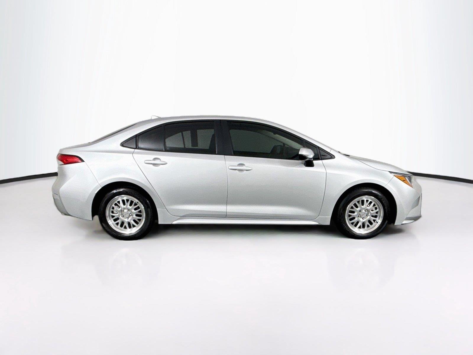 Certified Used 2025 Classic Silver Metallic Toyota LE image 10