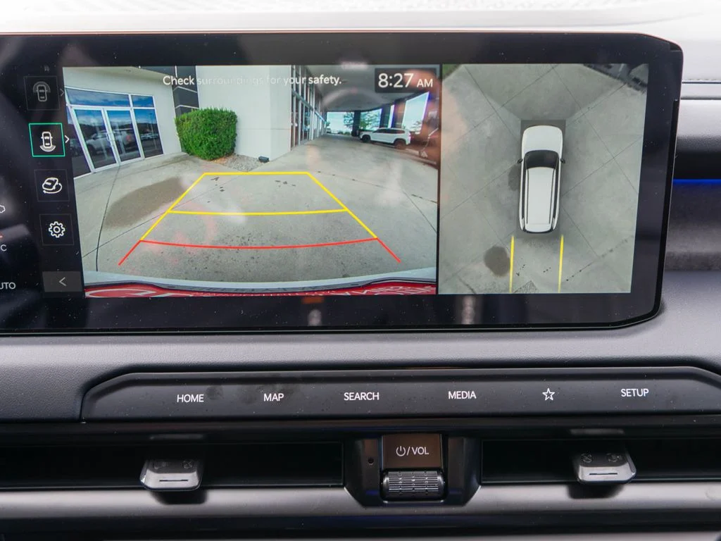 New 2027 Glacial White Pearl Kia X-LINE SX image 30
