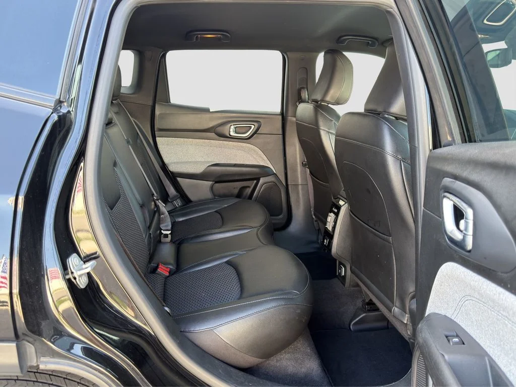 Used 2024 Black Jeep Latitude image 20