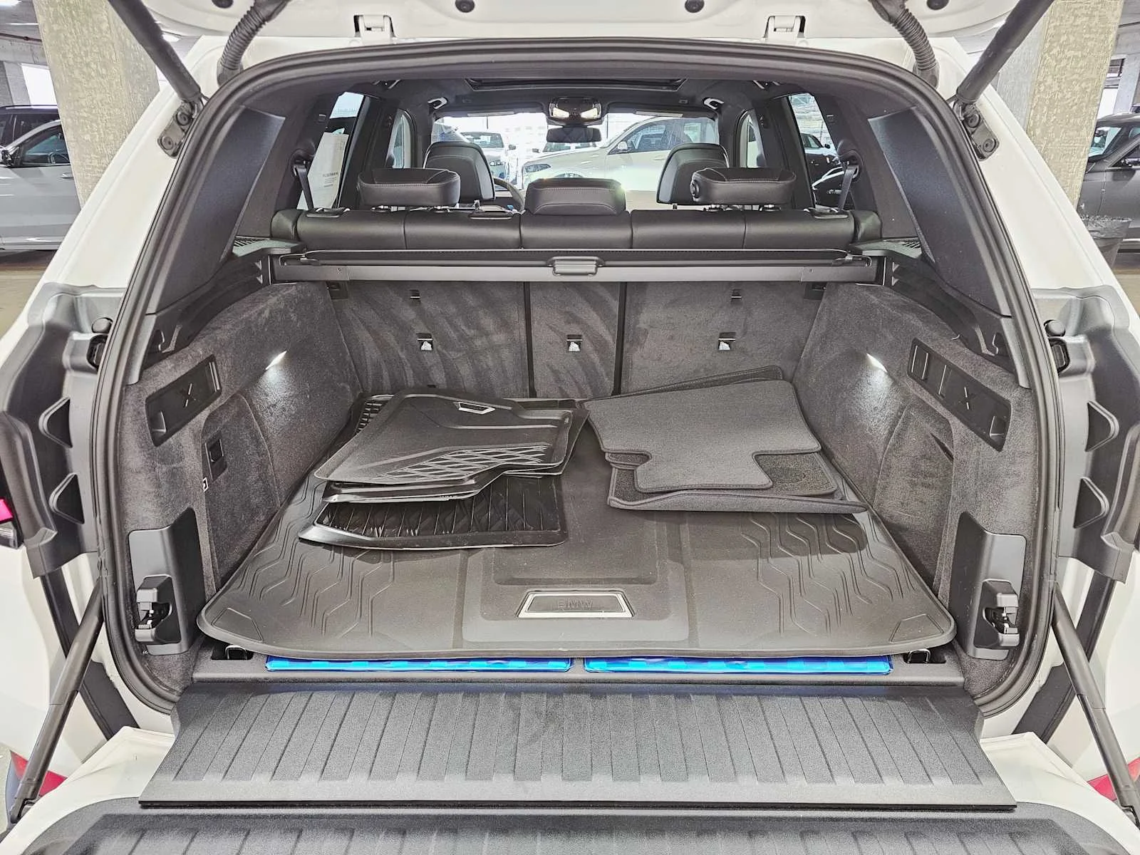 2026 BMW X5 50e - Photo 28