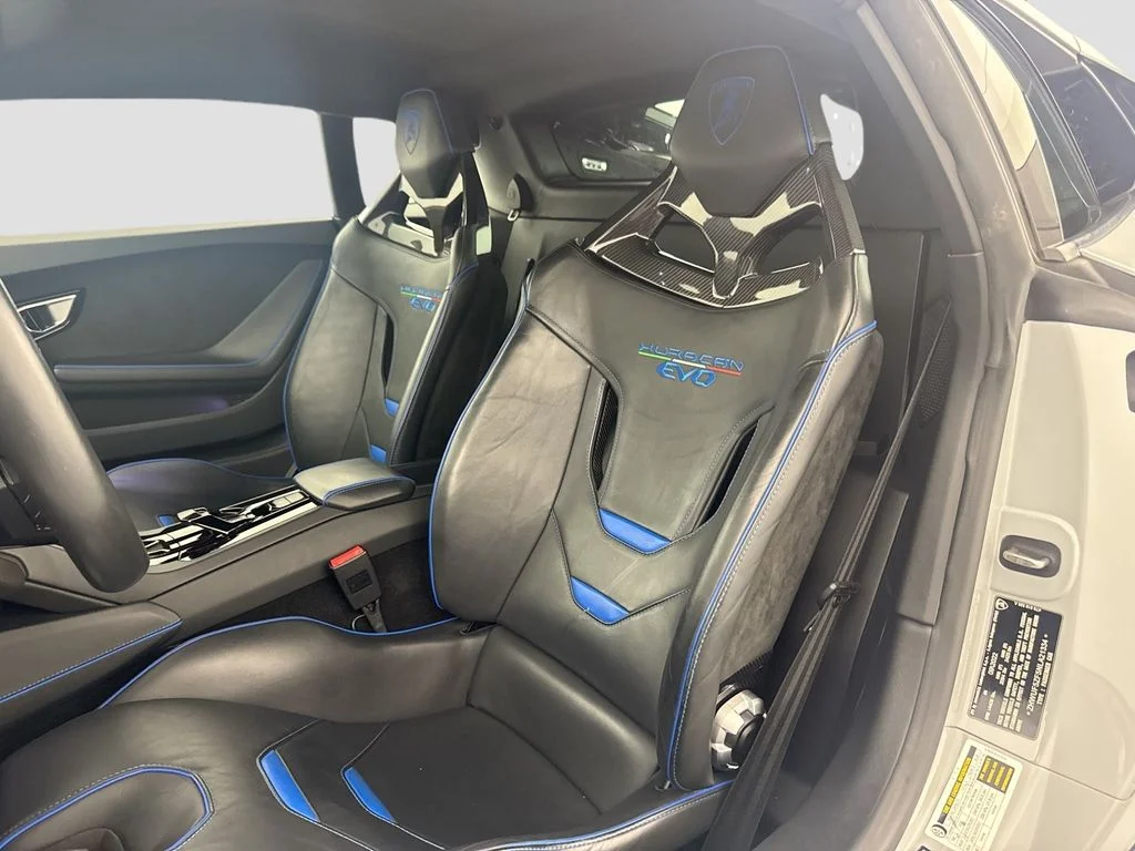 Used 2022 Grigio Hati Metallic Lamborghini Base image 22